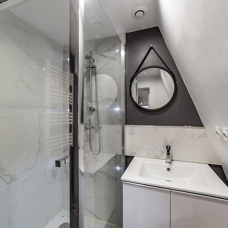 Studio Central Jacobins Ail Лион Екстериор снимка